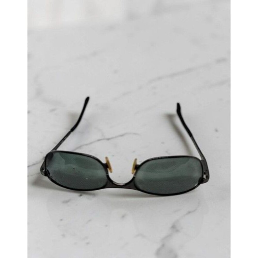 Fossil Black Metal Sunglasses Oval Minimalist Unisex Adjustable Nose Pads
